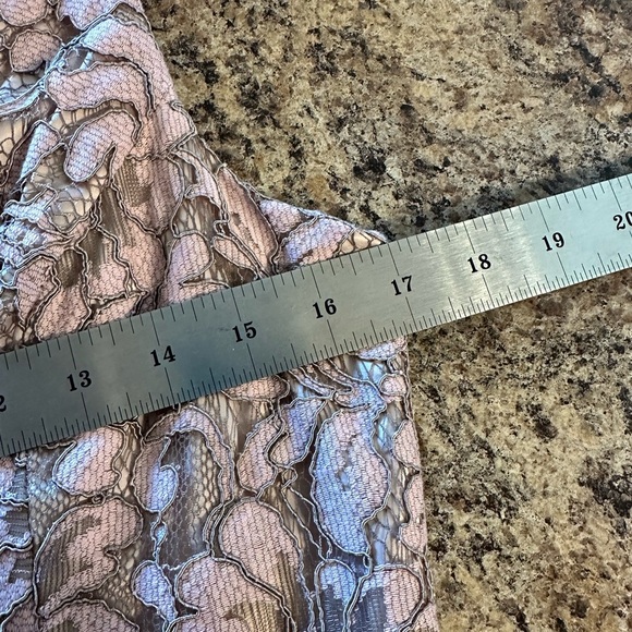 NWT Eliza J Womens Tulip Hem Dress Blush Pink Lace V Neck Lined Cocktail - Picture 12 of 16